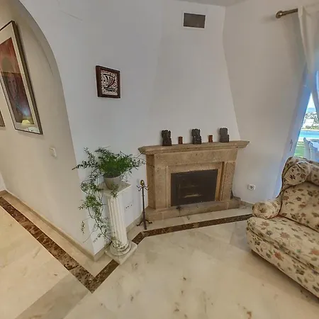 Villa Elegante Con Espectaculares Vistas Al Mediterraneo
