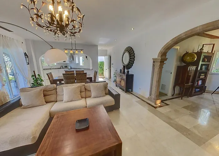 Elegante Con Espectaculares Vistas Al Mediterraneo