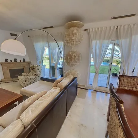 Villa Elegante Con Espectaculares Vistas Al Mediterraneo