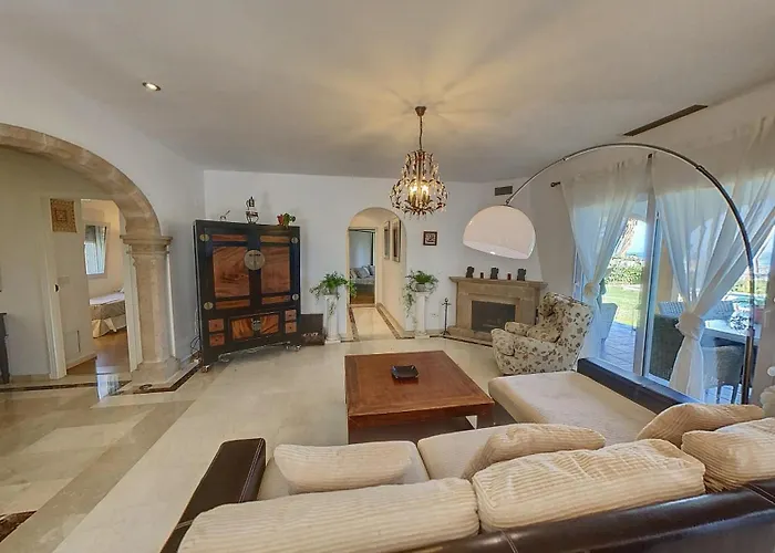 Elegante Con Espectaculares Vistas Al Mediterraneo