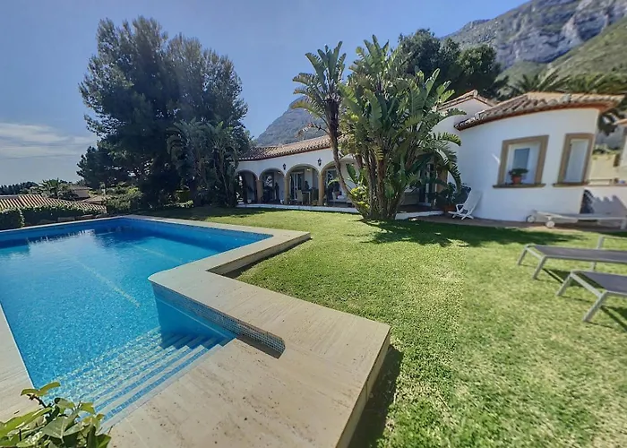 Elegante Con Espectaculares Vistas Al Mediterraneo Villa *