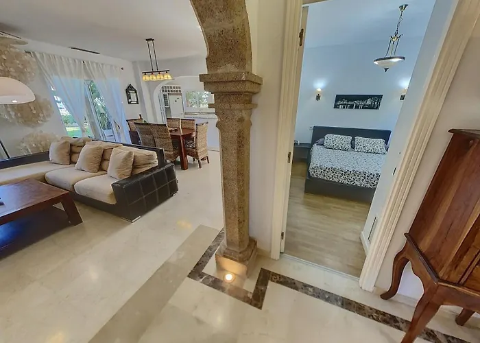 Elegante Con Espectaculares Vistas Al Mediterraneo